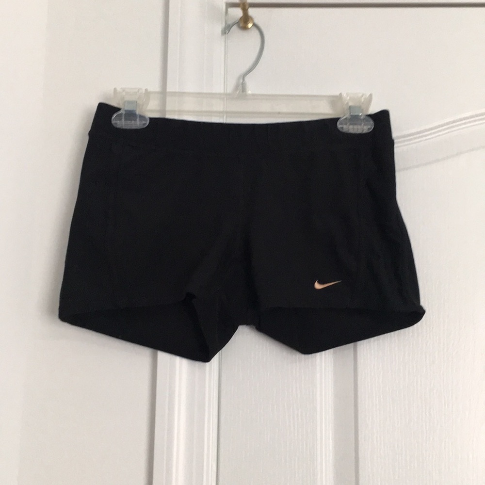 🎉 Host Pick! NIKE Dri-Fit Athletic Shorts - Picture 1 of 7